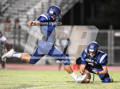 Thumbnail 1 in Perry vs Chandler photogallery.