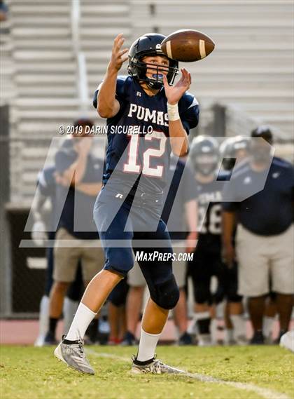 Thumbnail 2 in Perry vs Chandler photogallery.