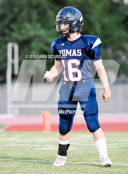 Thumbnail 2 in Perry vs Chandler photogallery.