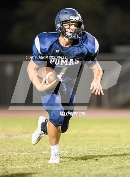 Thumbnail 1 in Perry vs Chandler photogallery.