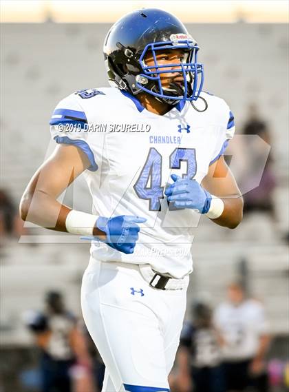 Thumbnail 1 in Perry vs Chandler photogallery.
