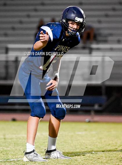 Thumbnail 2 in Perry vs Chandler photogallery.