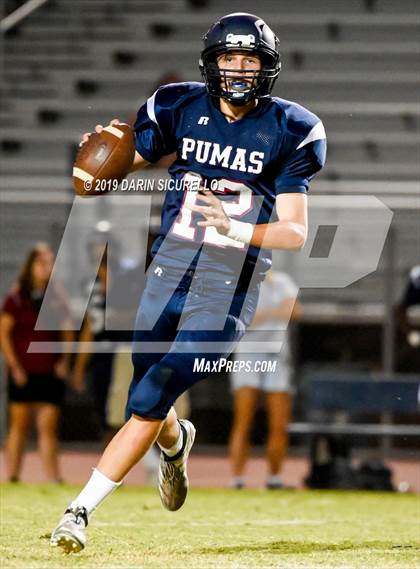 Thumbnail 1 in Perry vs Chandler photogallery.