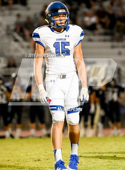 Thumbnail 3 in Perry vs Chandler photogallery.