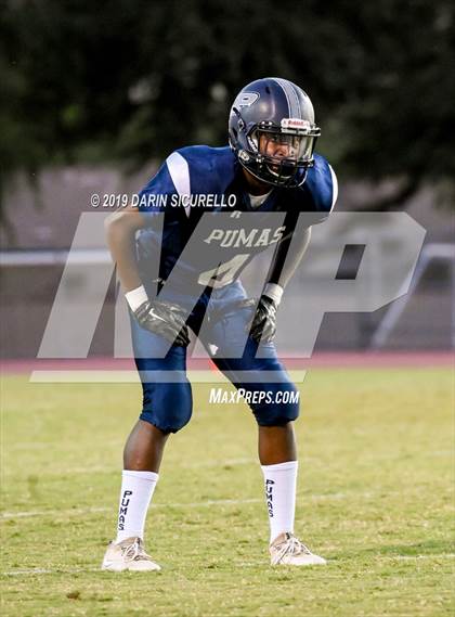 Thumbnail 1 in Perry vs Chandler photogallery.