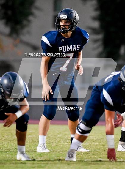 Thumbnail 2 in Perry vs Chandler photogallery.