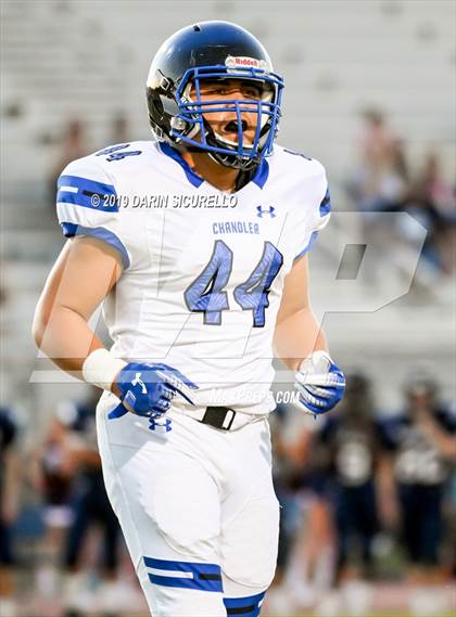 Thumbnail 3 in Perry vs Chandler photogallery.