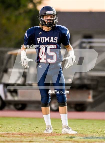 Thumbnail 1 in Perry vs Chandler photogallery.