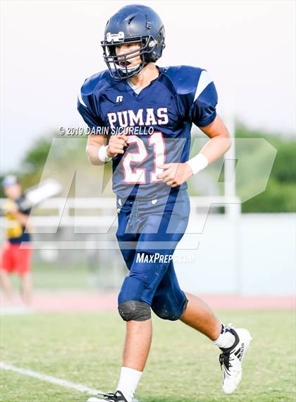 Thumbnail 3 in Perry vs Chandler photogallery.
