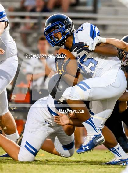 Thumbnail 2 in Perry vs Chandler photogallery.