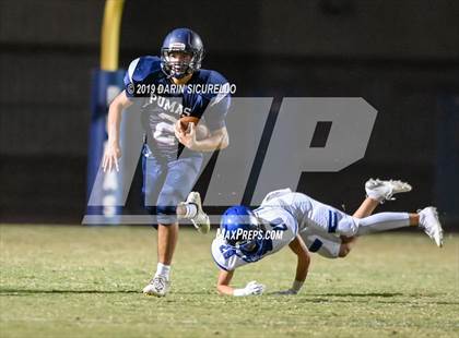 Thumbnail 3 in Perry vs Chandler photogallery.