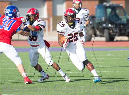 Thumbnail 3 in Cedar Hill vs Cooper (UIL 5A D2 Regional Playoff) photogallery.