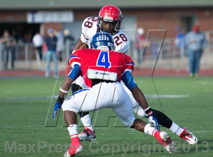 Thumbnail 2 in Cedar Hill vs Cooper (UIL 5A D2 Regional Playoff) photogallery.