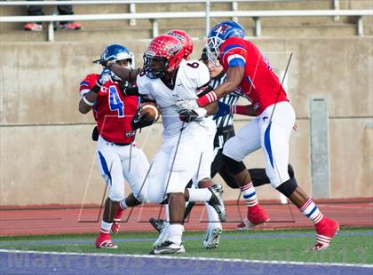 Thumbnail 3 in Cedar Hill vs Cooper (UIL 5A D2 Regional Playoff) photogallery.
