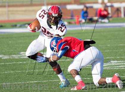 Thumbnail 2 in Cedar Hill vs Cooper (UIL 5A D2 Regional Playoff) photogallery.