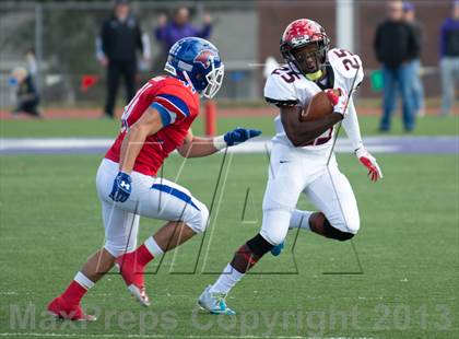 Thumbnail 3 in Cedar Hill vs Cooper (UIL 5A D2 Regional Playoff) photogallery.
