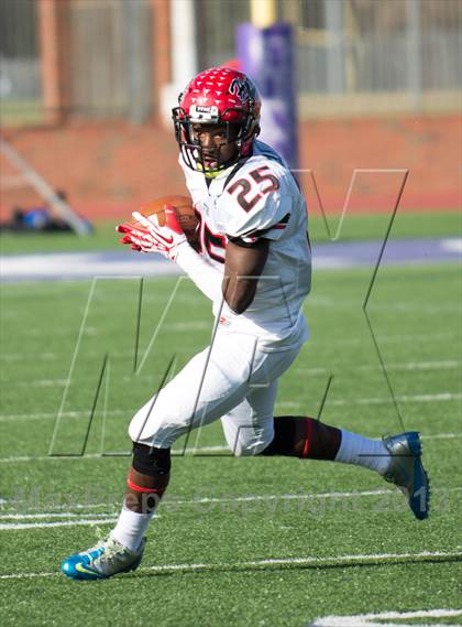 Thumbnail 1 in Cedar Hill vs Cooper (UIL 5A D2 Regional Playoff) photogallery.