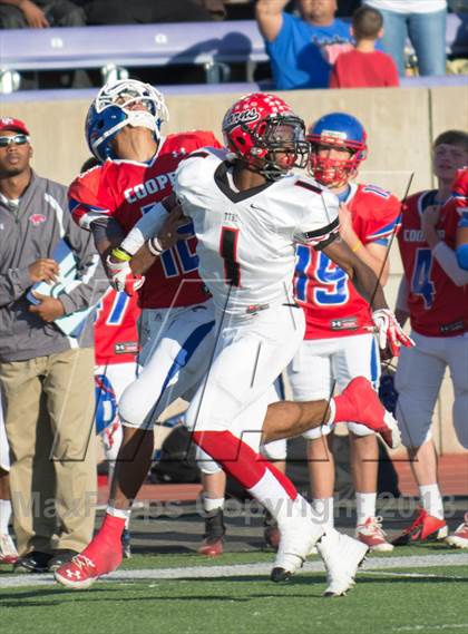 Thumbnail 3 in Cedar Hill vs Cooper (UIL 5A D2 Regional Playoff) photogallery.