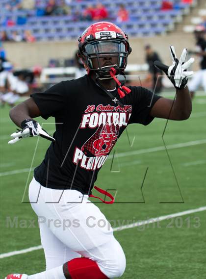 Thumbnail 2 in Cedar Hill vs Cooper (UIL 5A D2 Regional Playoff) photogallery.