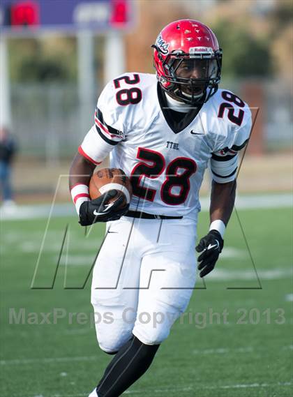 Thumbnail 2 in Cedar Hill vs Cooper (UIL 5A D2 Regional Playoff) photogallery.
