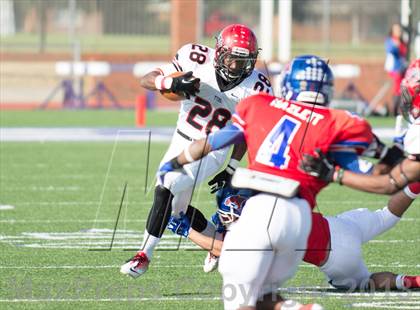 Thumbnail 2 in Cedar Hill vs Cooper (UIL 5A D2 Regional Playoff) photogallery.