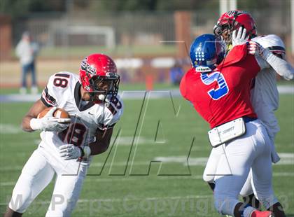 Thumbnail 2 in Cedar Hill vs Cooper (UIL 5A D2 Regional Playoff) photogallery.