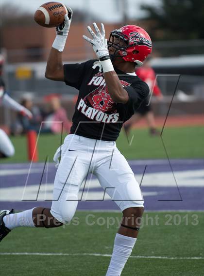 Thumbnail 1 in Cedar Hill vs Cooper (UIL 5A D2 Regional Playoff) photogallery.