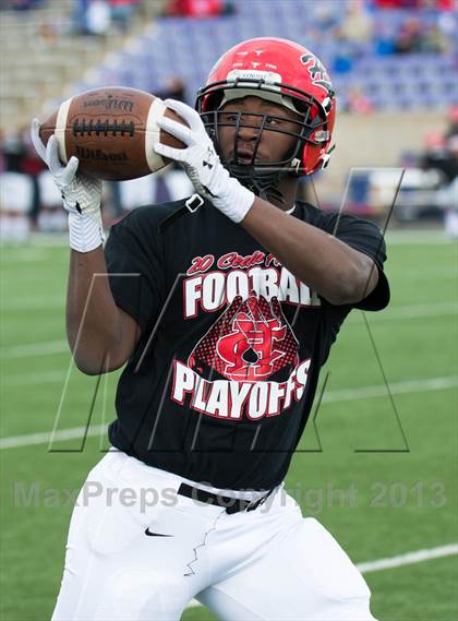 Thumbnail 3 in Cedar Hill vs Cooper (UIL 5A D2 Regional Playoff) photogallery.