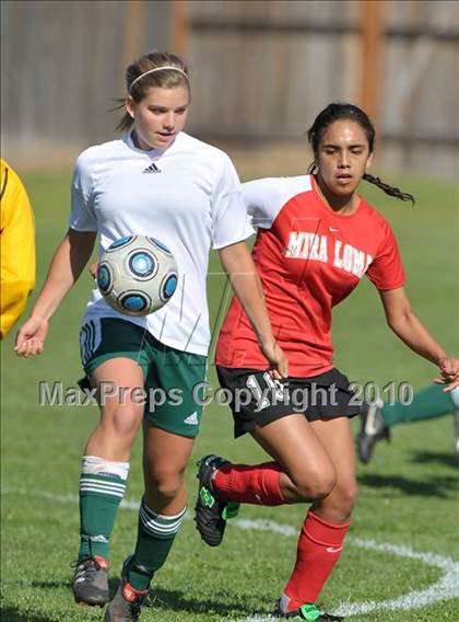 Thumbnail 2 in Mira Loma @ Rio Americano photogallery.