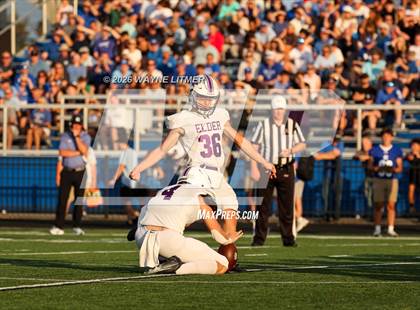 Thumbnail 2 in Elder @ Covington Catholic photogallery.