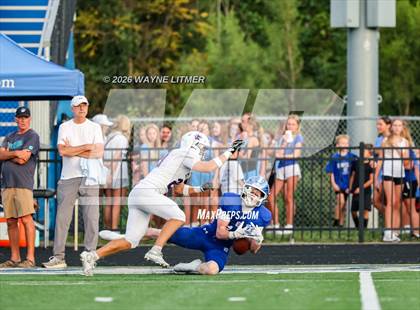 Thumbnail 3 in Elder @ Covington Catholic photogallery.