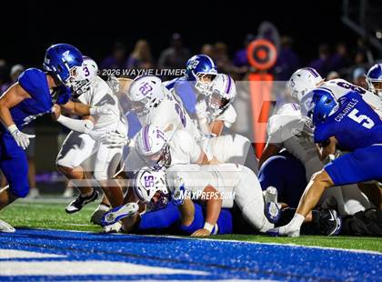 Thumbnail 2 in Elder @ Covington Catholic photogallery.
