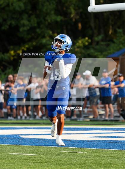 Thumbnail 3 in Elder @ Covington Catholic photogallery.