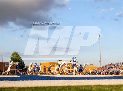 Thumbnail 2 in Elder @ Covington Catholic photogallery.
