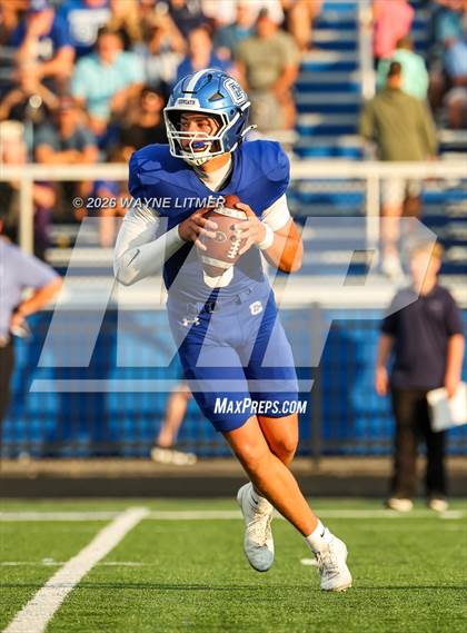 Thumbnail 2 in Elder @ Covington Catholic photogallery.