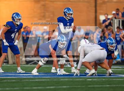 Thumbnail 3 in Elder @ Covington Catholic photogallery.