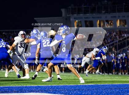 Thumbnail 1 in Elder @ Covington Catholic photogallery.