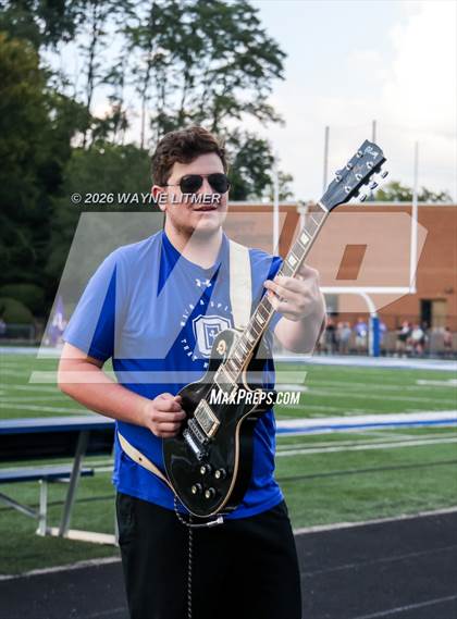 Thumbnail 3 in Elder @ Covington Catholic photogallery.