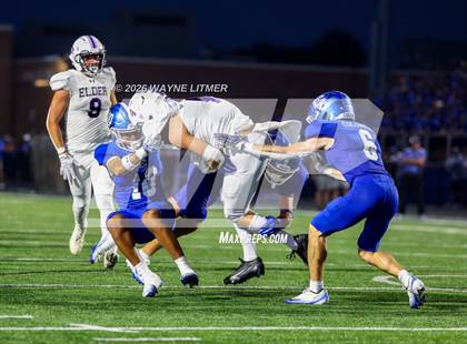 Thumbnail 3 in Elder @ Covington Catholic photogallery.