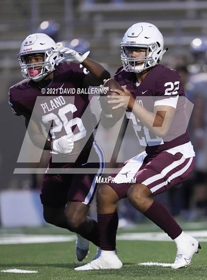 Thumbnail 2 in Marcus @ Plano photogallery.
