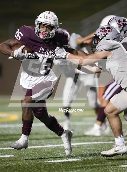 Thumbnail 2 in Marcus @ Plano photogallery.