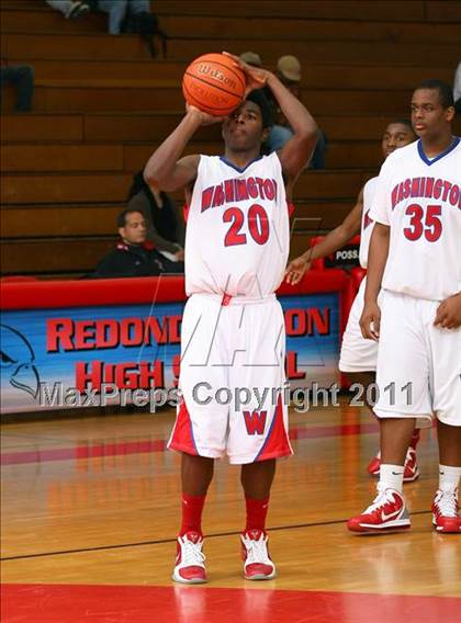 Thumbnail 1 in Washington vs. Bishop Montgomery (Sea Hawk Classic Championship Game) photogallery.