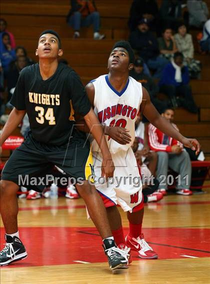 Thumbnail 3 in Washington vs. Bishop Montgomery (Sea Hawk Classic Championship Game) photogallery.