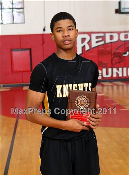 Thumbnail 1 in Washington vs. Bishop Montgomery (Sea Hawk Classic Championship Game) photogallery.