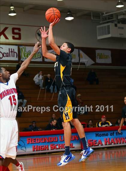Thumbnail 1 in Washington vs. Bishop Montgomery (Sea Hawk Classic Championship Game) photogallery.