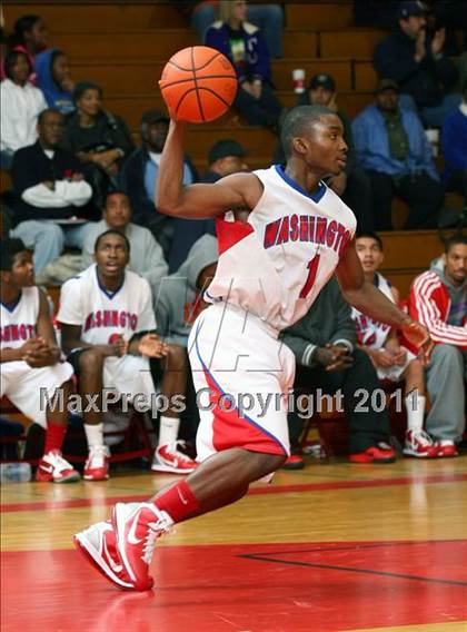 Thumbnail 2 in Washington vs. Bishop Montgomery (Sea Hawk Classic Championship Game) photogallery.