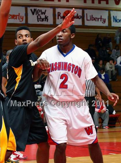 Thumbnail 1 in Washington vs. Bishop Montgomery (Sea Hawk Classic Championship Game) photogallery.