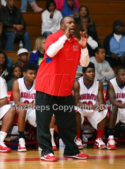 Thumbnail 1 in Washington vs. Bishop Montgomery (Sea Hawk Classic Championship Game) photogallery.