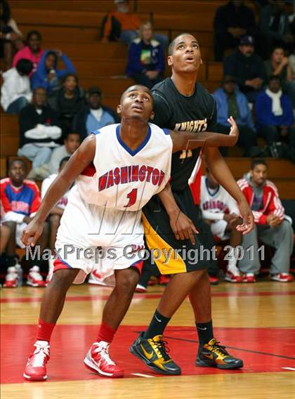 Thumbnail 1 in Washington vs. Bishop Montgomery (Sea Hawk Classic Championship Game) photogallery.