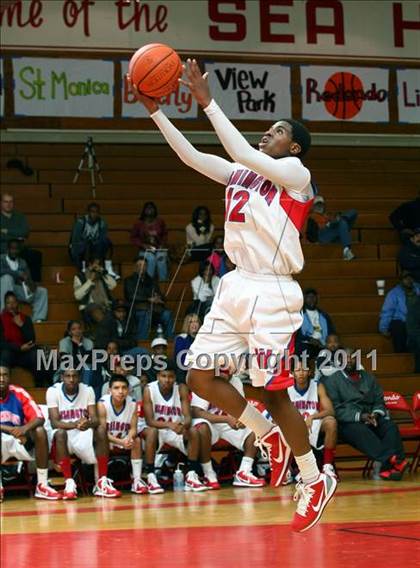 Thumbnail 2 in Washington vs. Bishop Montgomery (Sea Hawk Classic Championship Game) photogallery.